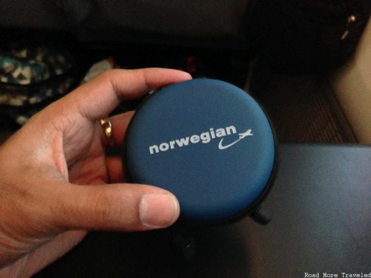 Norwegian Air Premium Class - headphones