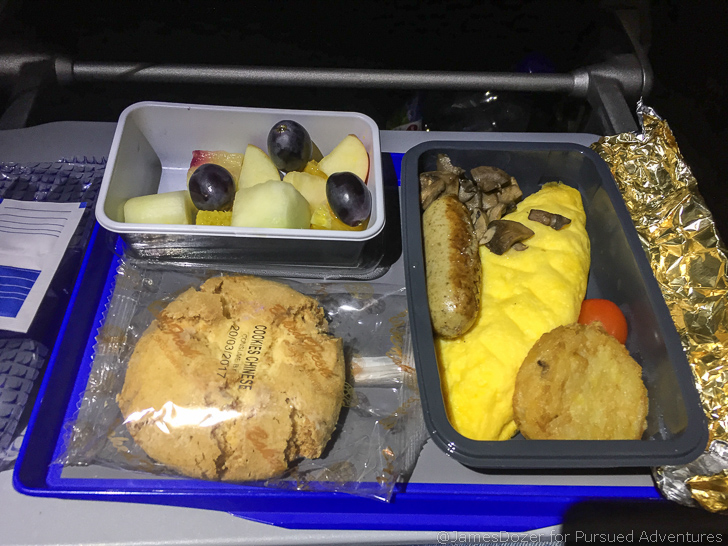 United 787 Economy Class breakfast