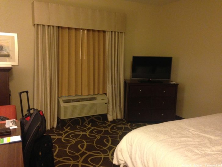 Hampton Inn Omaha Midtown - TV