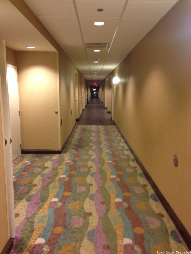 Hampton Inn Omaha Midtown - corridors