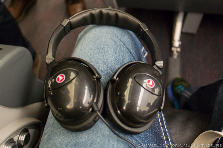 Turkish Airlines A321 Business Class headphones