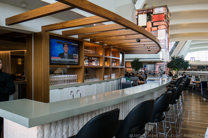 Star Alliance Lounge LAX indoor balcony