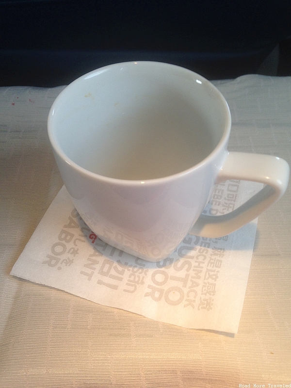 Delta E-175 First Class - tea cup