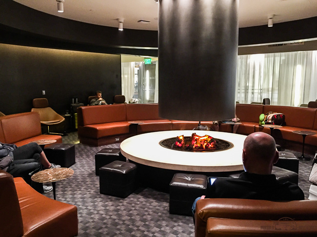Qantas oneworld Business Class Lounge, LAX