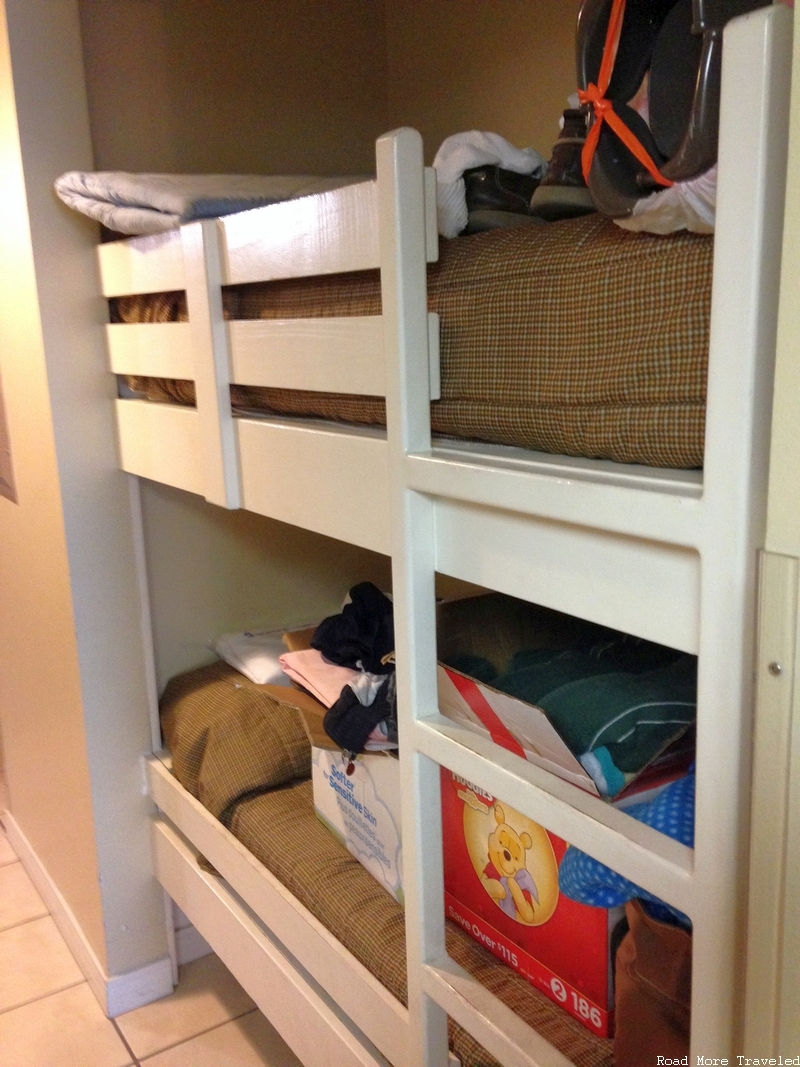 Phoenix All Suites Hotel - bunk beds