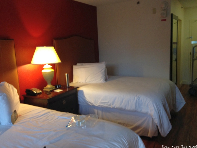 Magnolia Bluffs Casino Hotel - beds