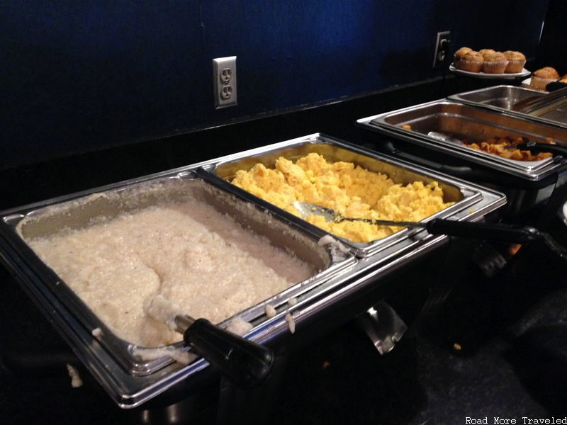 Magnolia Bluffs Casino Hotel - hot breakfast items