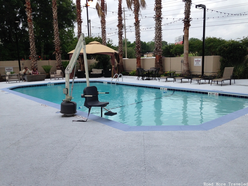 Magnolia Bluffs Casino Hotel - pool area