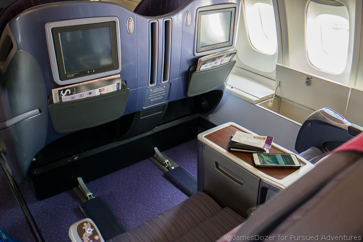 Review: Thai Airways Business Class, Boeing 747 Hong Kong to Bangkok ...