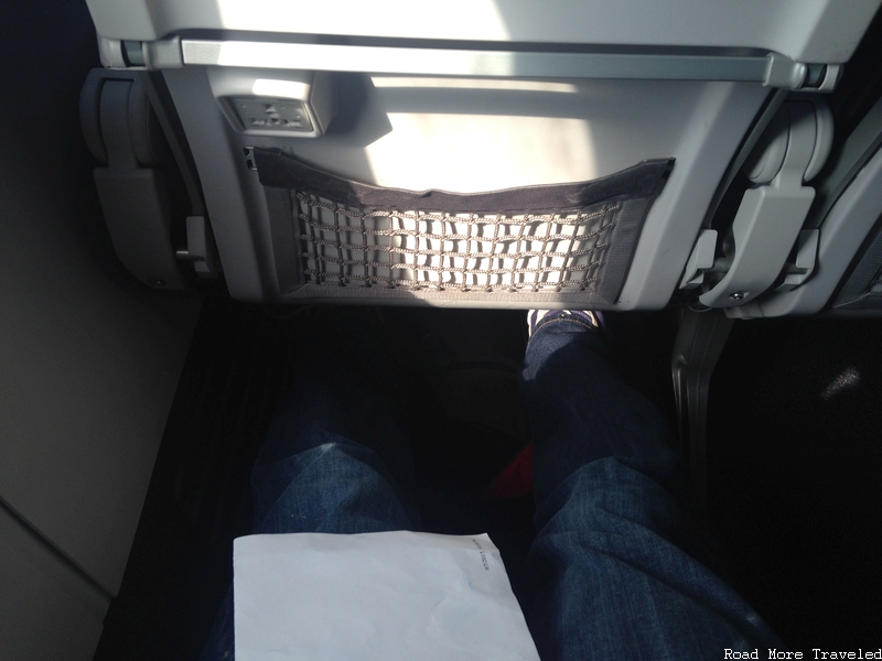 Alaska Airlines B739 Premium Class - legroom