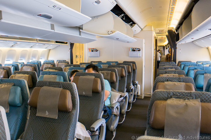 Singapore Airlines Boeing 777-300ER Economy Class