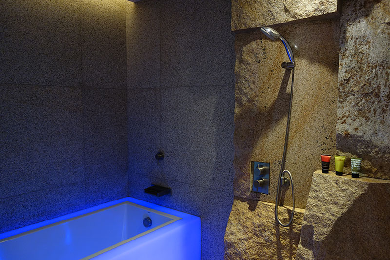 a bathtub in a bathroom