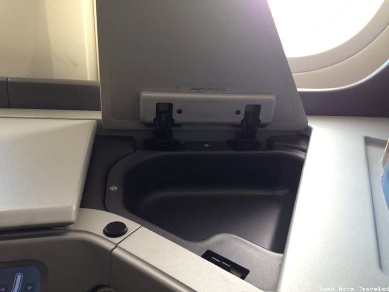 American Airlines B787-9 Business Class - shelf storage