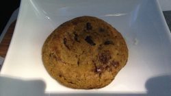 American Airlines B787-9 Business Class - chocolate chip cookie