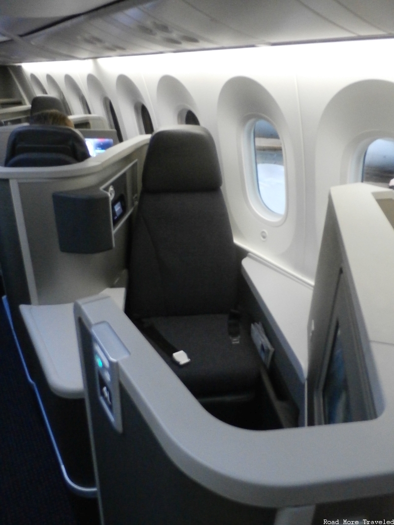 AA 787-8 Business Class seat