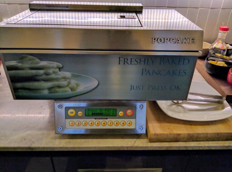 Qantas Lounge Pancake machine