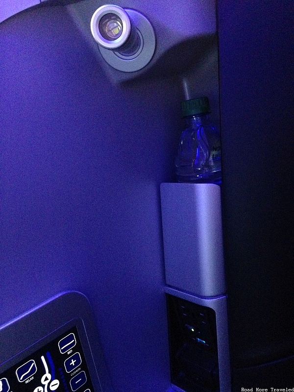 jetBlue Mint - reading light and power port