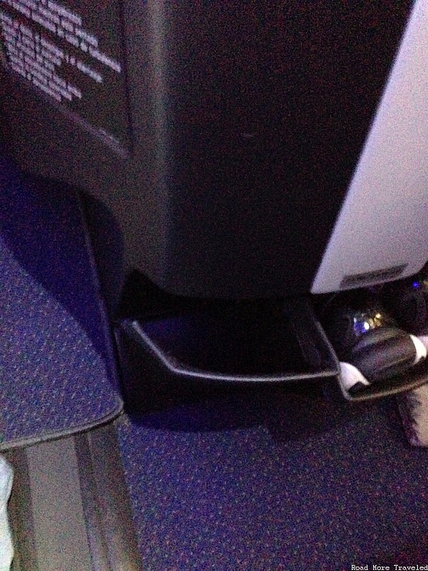 jetBlue Mint - headphone/shoe storage