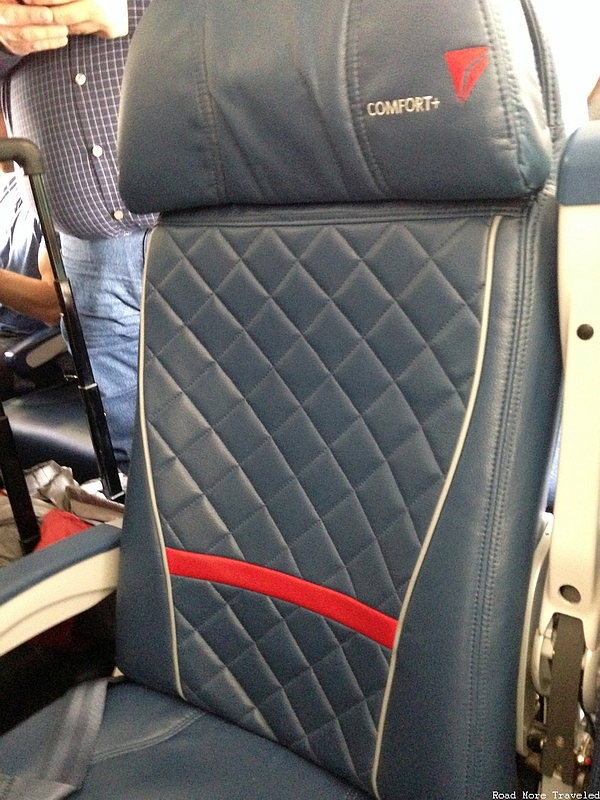 Delta Comfort+ seat