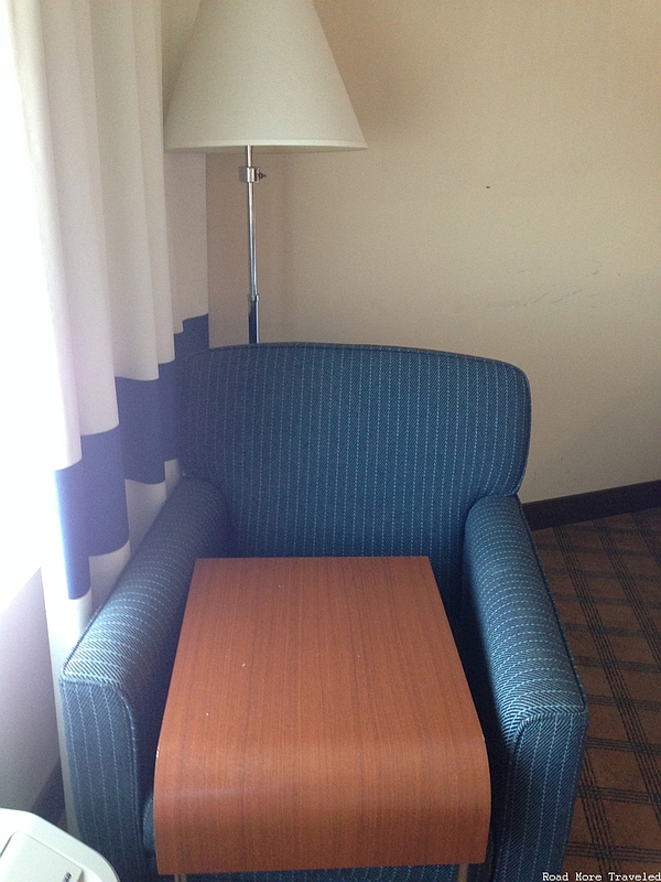 Four Points by Sheraton Galveston - chair with tray table