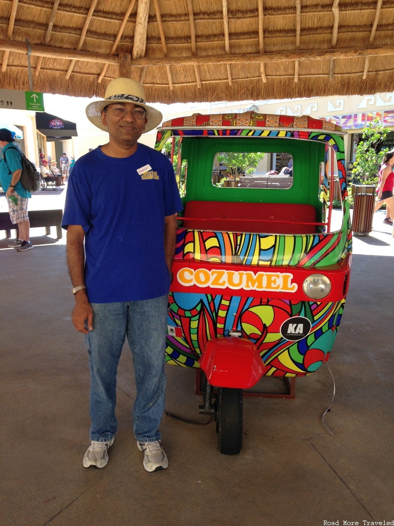 Cheesy birthday photo in Cozumel