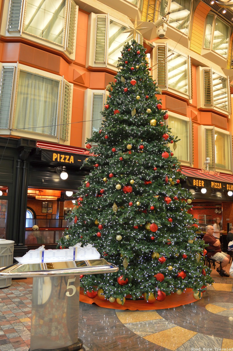 Royal Caribbean Liberty of the Seas - Royal Promenade Christmas tree