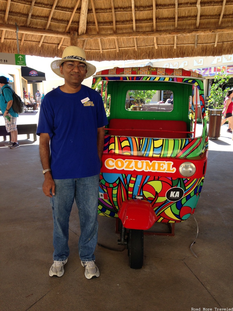 Cheesy tourist photo in Cozumel