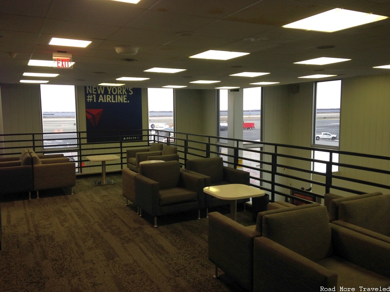 Delta SkyClub JFK Terminal 2 - terrace seating