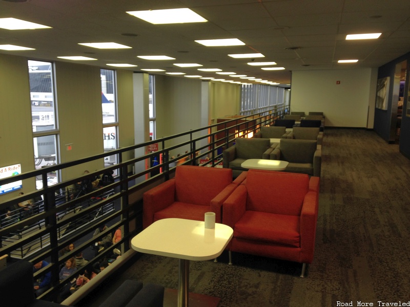 Delta SkyClub JFK Terminal 2 - more terrace seating