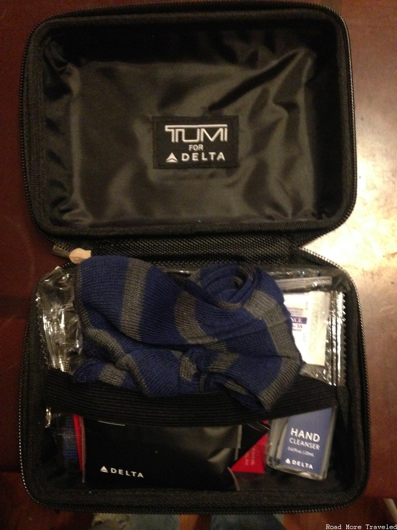 Delta One TUMI Amenity Kit - size