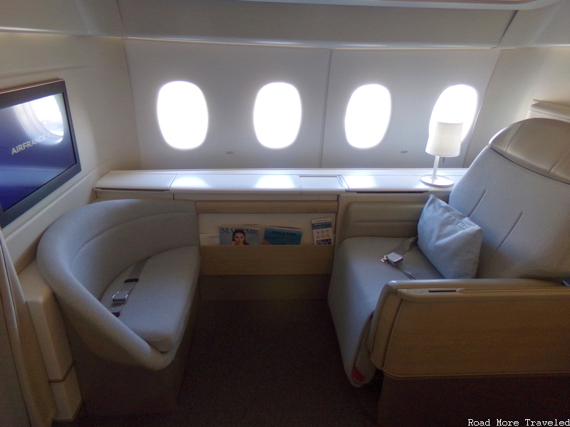 Air France La Première B777 - window seat (full)
