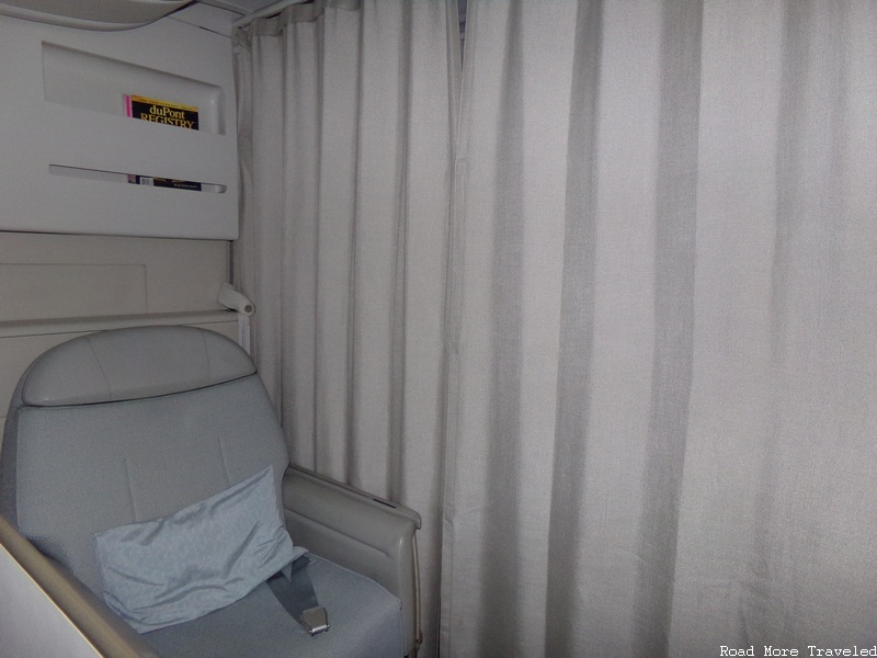Air France La Première - seat privacy