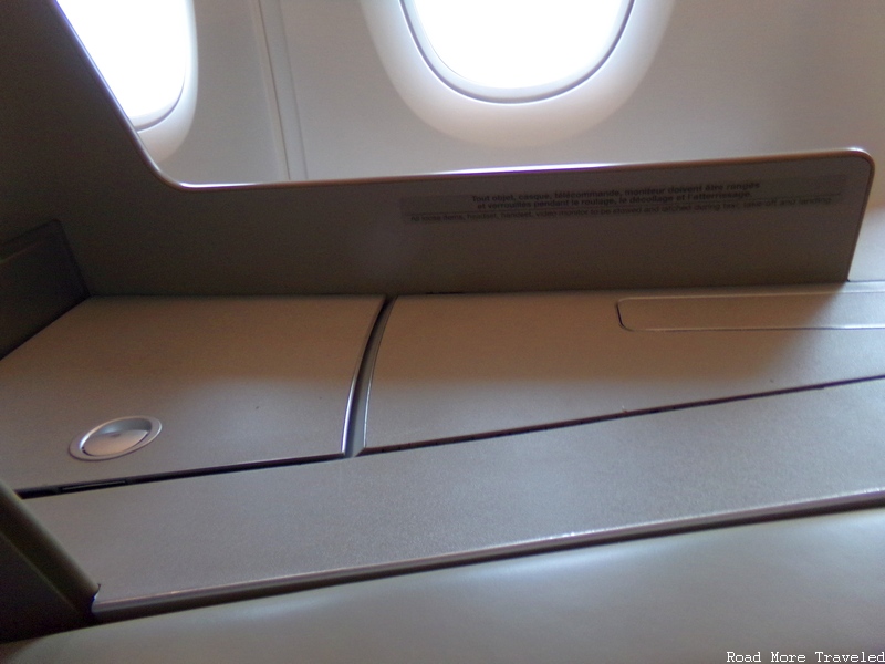 Air France La Première A380 - oversized armrest