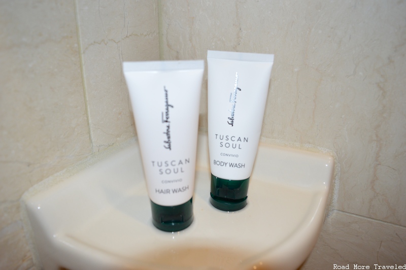 The Roosevelt New Orleans - bath amenities