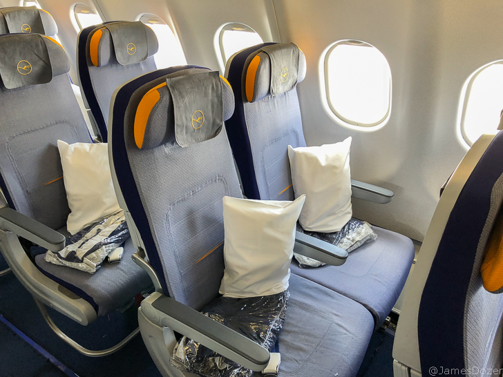 Lufthansa Airbus A340 Economy Class