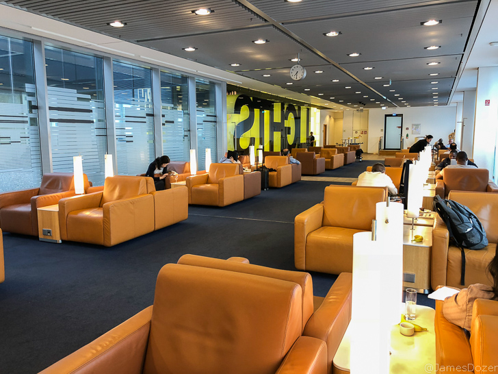 Lufthansa Senator Lounge, Concourse B