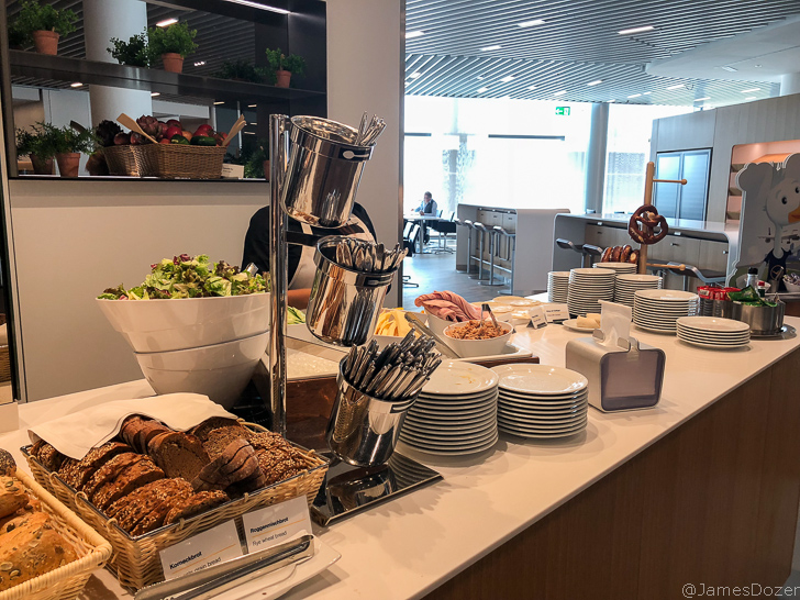 Lufthansa Senator Lounge, Concourse Z