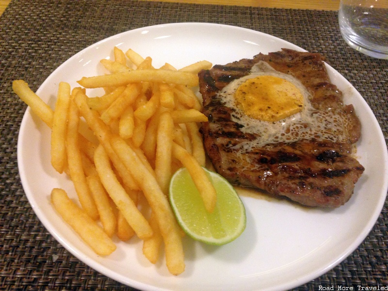 Qantas First Lounge LAX - minute steak