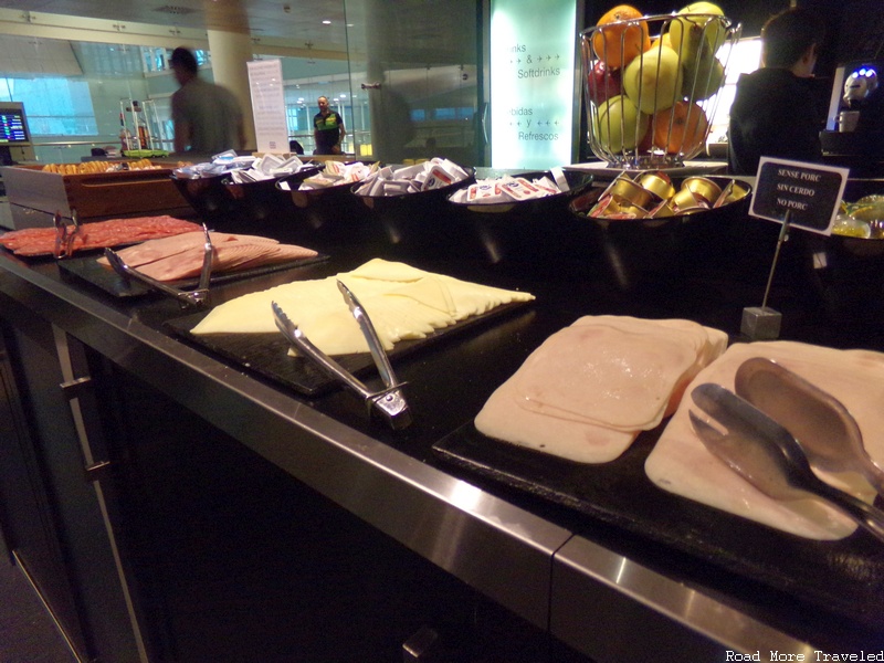 Sala VIP Pau Casals - cold cuts and cheese