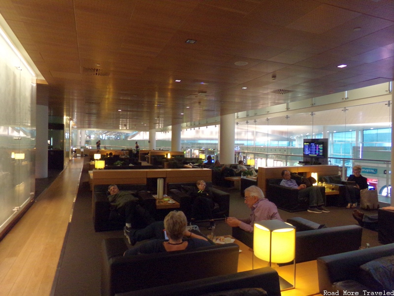 Sala VIP Pau Casals Barcelona - lounge crowding