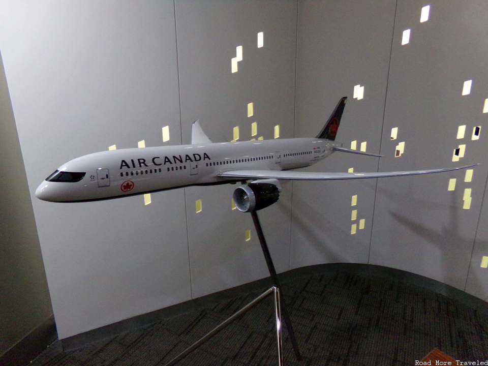 Air Canada Maple Leaf Lounge LGA - model 787