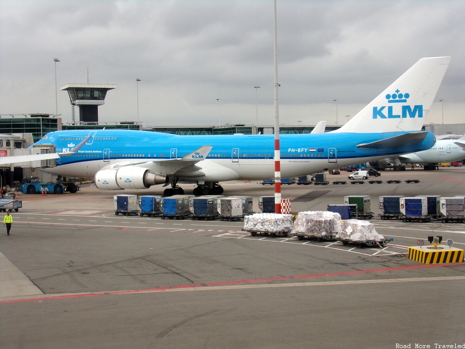 KLM 747 at AMS