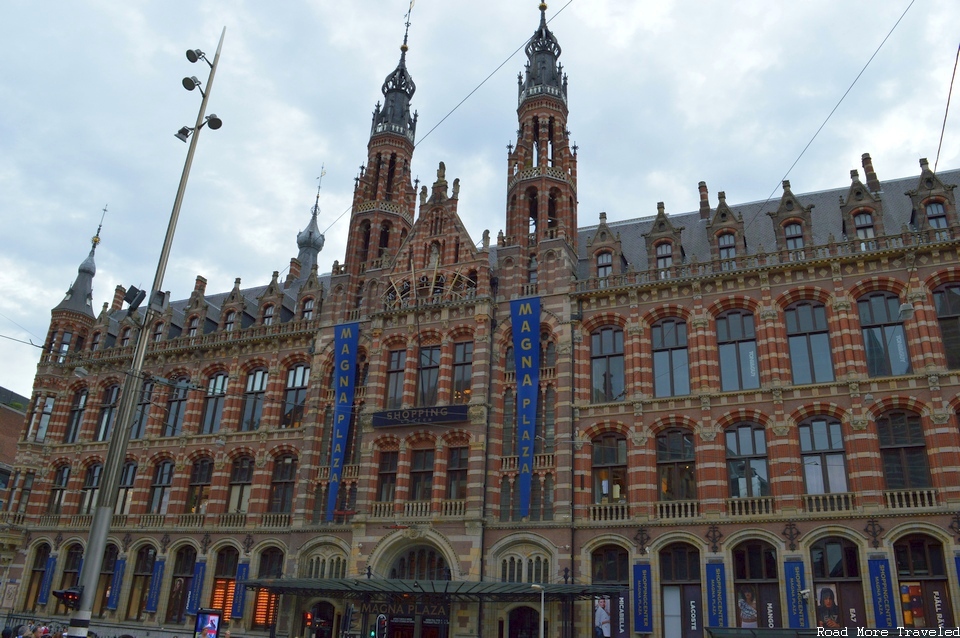 Magna Plaza Amsterdam