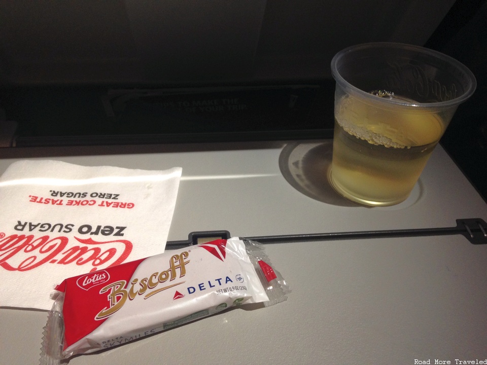 Delta A350 Main Cabin - Biscoff and wine