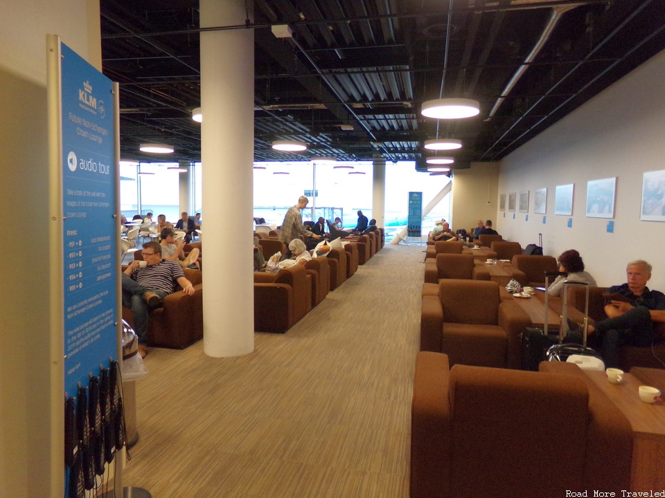 KLM Crown Lounge 52 AMS - secondary seating