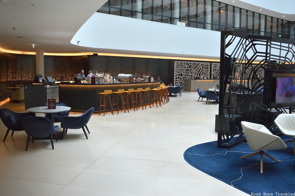 Hilton Amsterdam Airport Schiphol - lobby bar