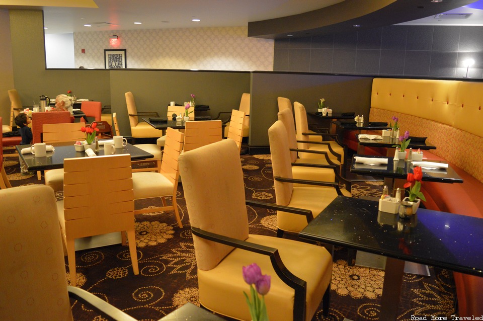 Doubletree by Hilton Pittsburgh - Monroeville Convention Center - Share restaurant additional seating