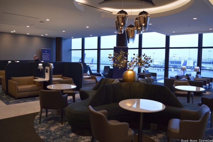 United Polaris Lounge Los Angeles - seating area