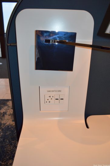 United Polaris Lounge Los Angeles - cubicle power outlets