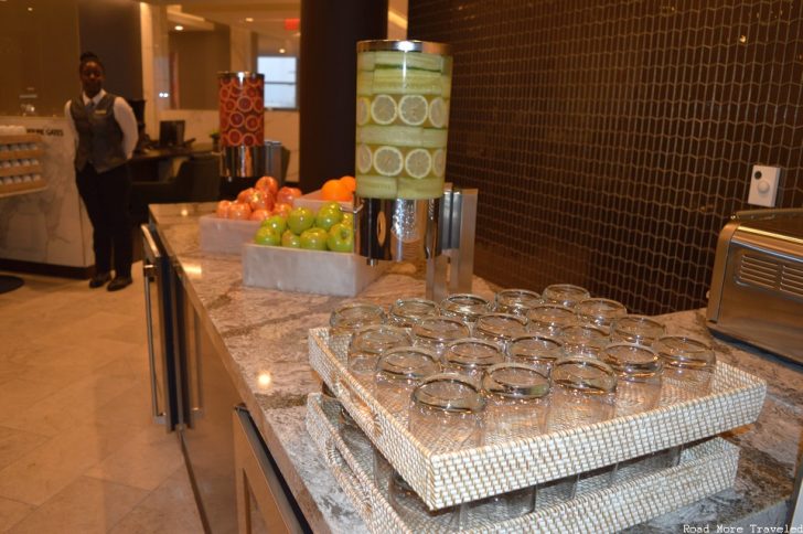 United Polaris Lounge Los Angeles - fruit